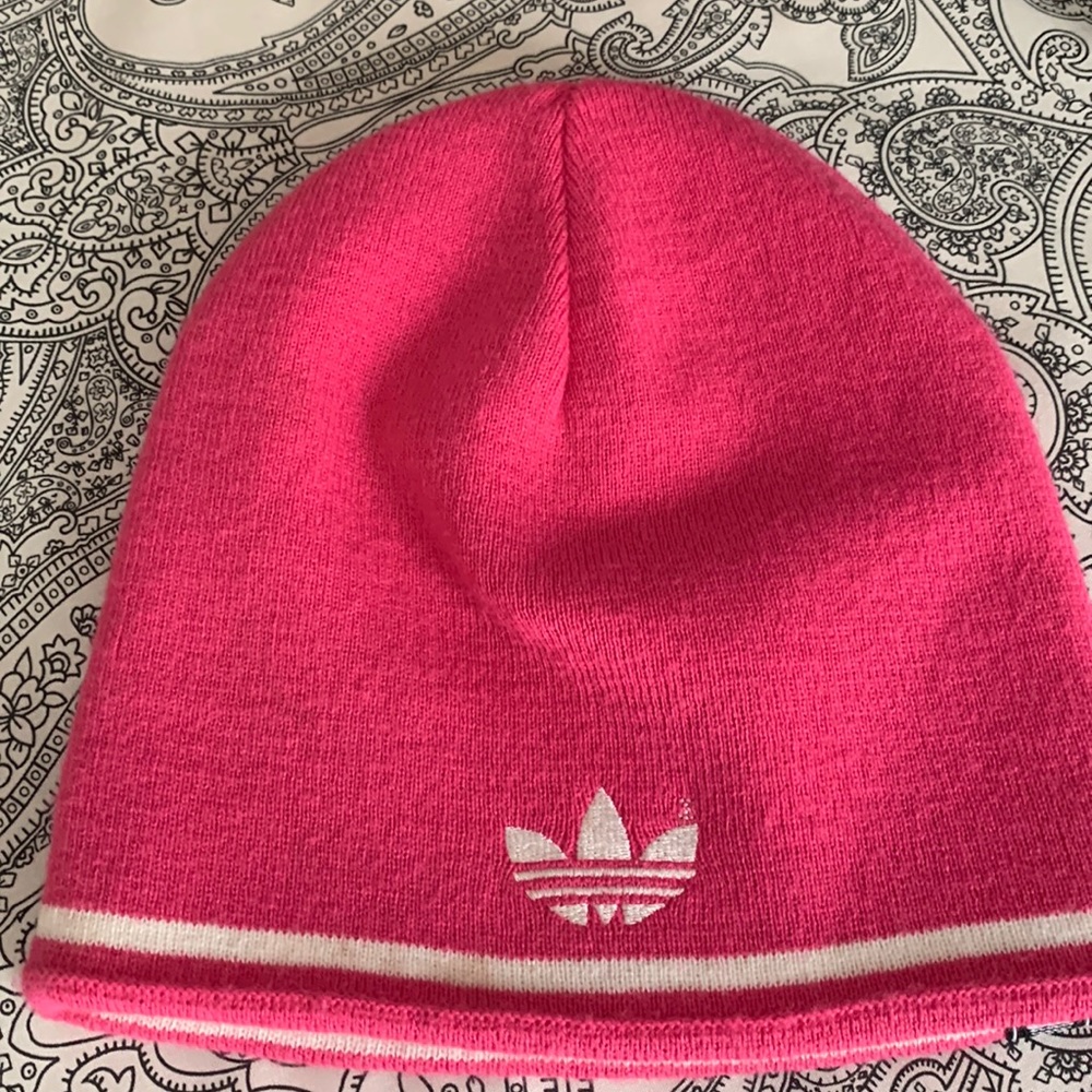 Adidas revisable woman  hat